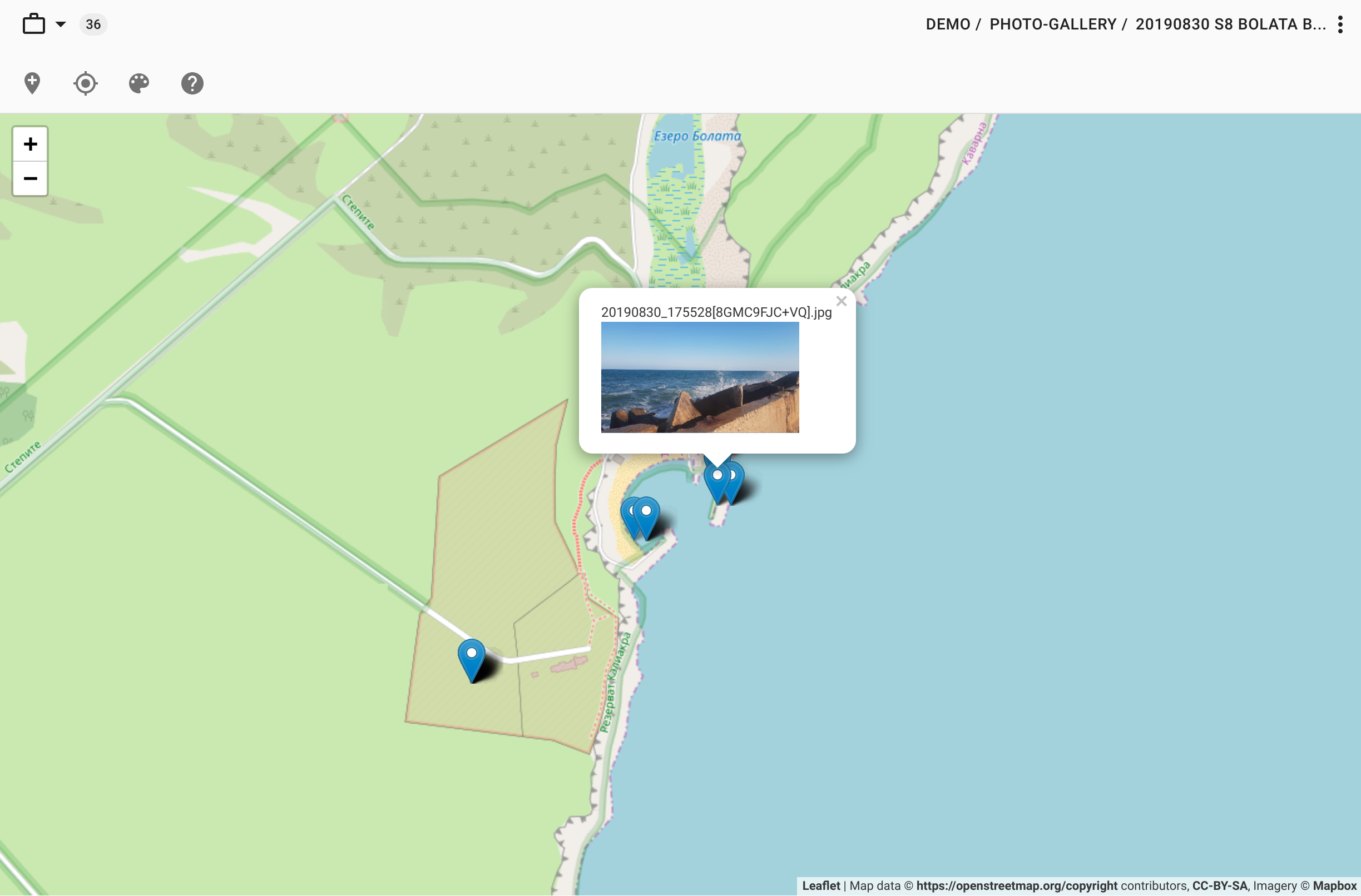 Showing geo tagged files on the default map from openstreetmap.org
